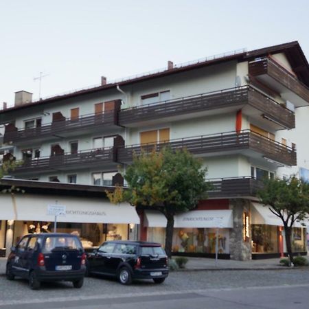 Sunny 1-Room Apartment Near Railway Station Garmisch-Partenkirchen Exteriör bild