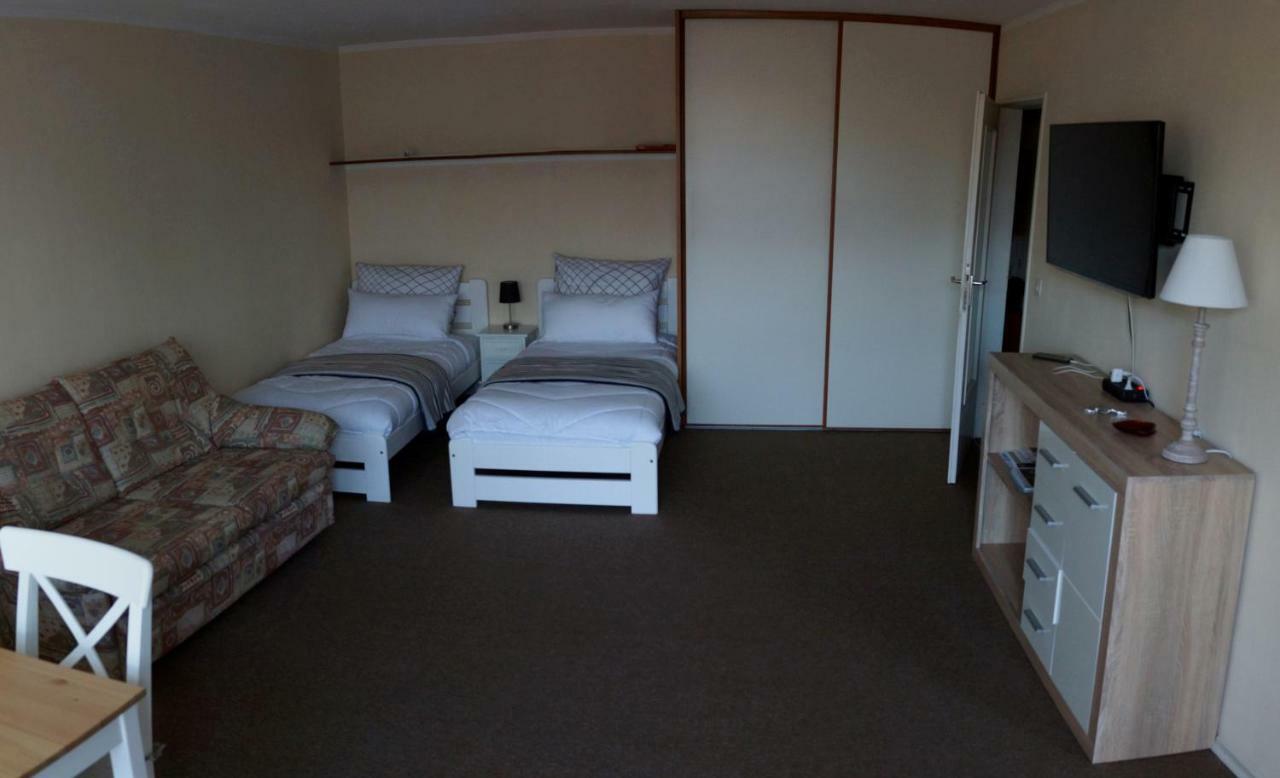 Sunny 1-Room Apartment Near Railway Station Garmisch-Partenkirchen Exteriör bild