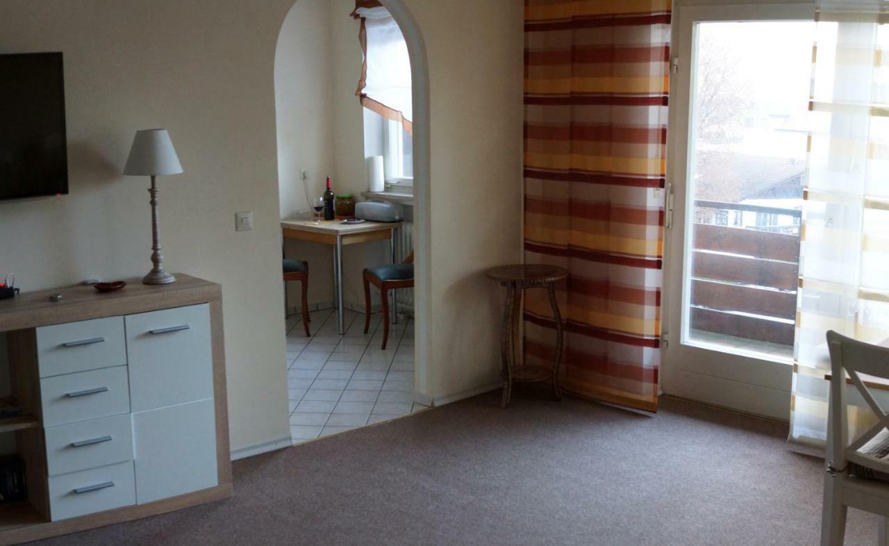 Sunny 1-Room Apartment Near Railway Station Garmisch-Partenkirchen Exteriör bild